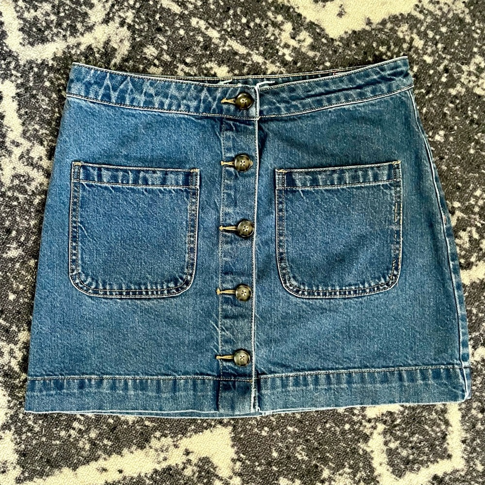 Free People button denim skirt